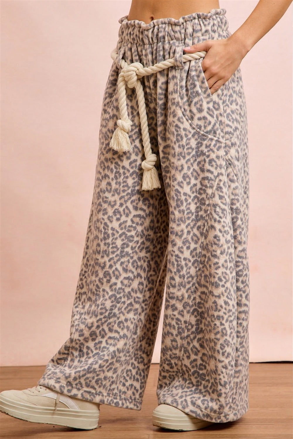 IB1944G-06_LEOPARD_5357474