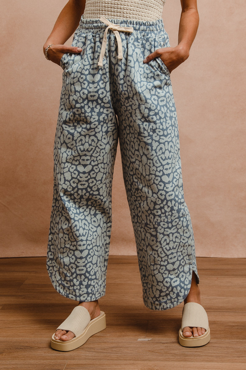 IB1657-02_LEOPARDDENIM_3548654